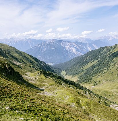 View from the Hochzeiger into the Wennebergtal valley