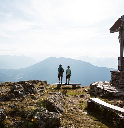 Hochzeiger Bergbahnen - Hiking on the Sechszeiger