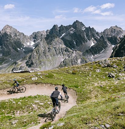 Mountain biking on the Hochzeiger - Steinbocktrail