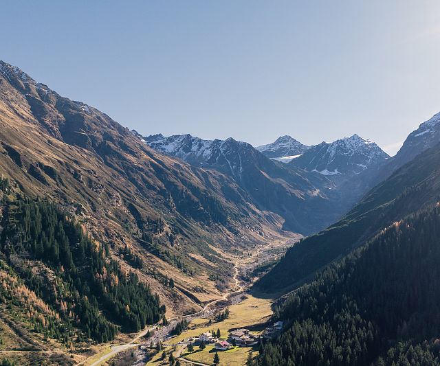 -tvb-pitztal-severin-wegener-herbst-griestal-2024-dji-20241102110903-0103-d