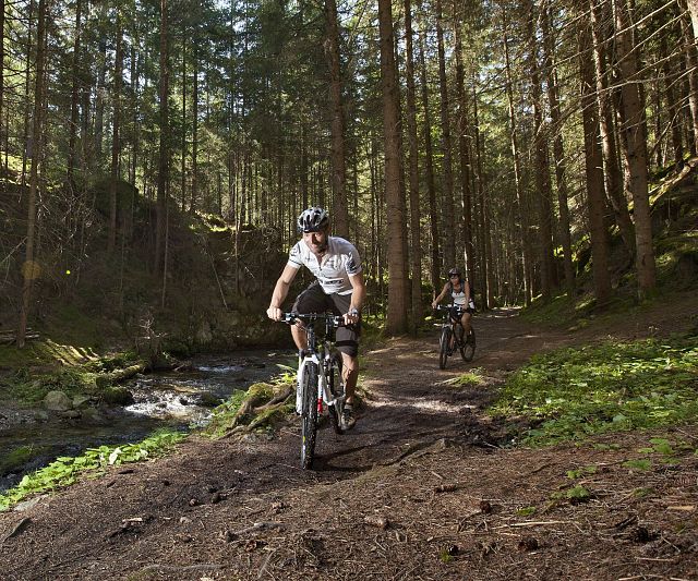 ©-TVB-Pitztal-Christian-Forcher-Radfahren, Mountainbiken im Pitztal - TVB-Pitztal-Christian-Forcher-Wenns-im-Pitztal-2016-12-15