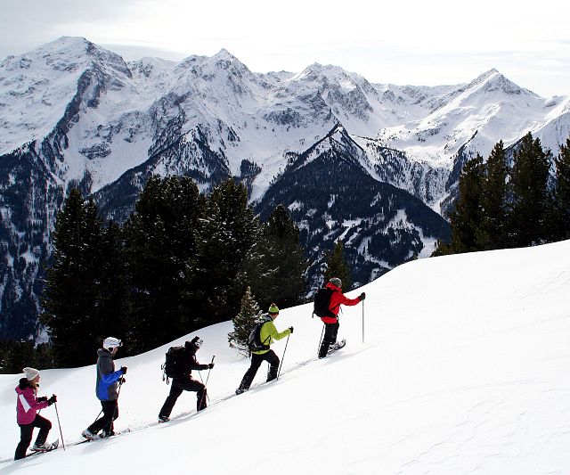 schneeschuhwandern-im-skigebiet-hochzeiger-jerzens-snow-shoe-hiking-in-the-skiing-area-hochzeiger-jerzens-tvb-pitztal-marina-lechthaler-jerzens