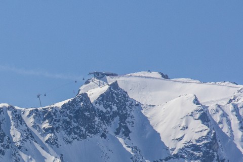 Panorama Wildspitzbahn mit Wildspitze am Pitztaler Gletscher